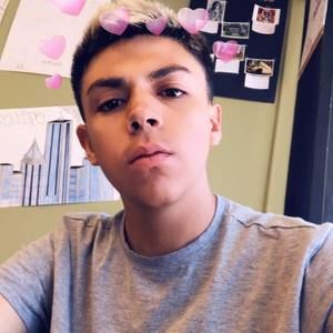 Meet your Posher, Aaron